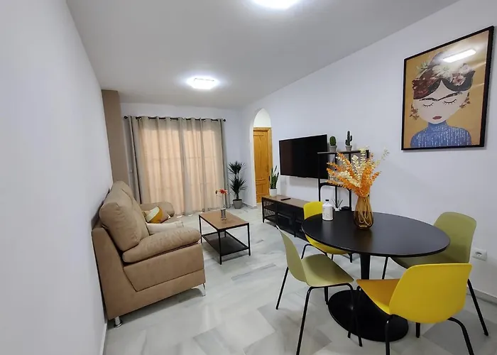 Precioso Apartamento Con Piscina Cerca De La Playa Torrox Costa